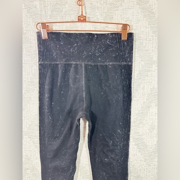 Daily Practice black marble leggings size S - Picture 4 of 8